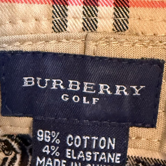 Burberry Checkered Bucket Hat with Embroidery - Picture 4 of 5